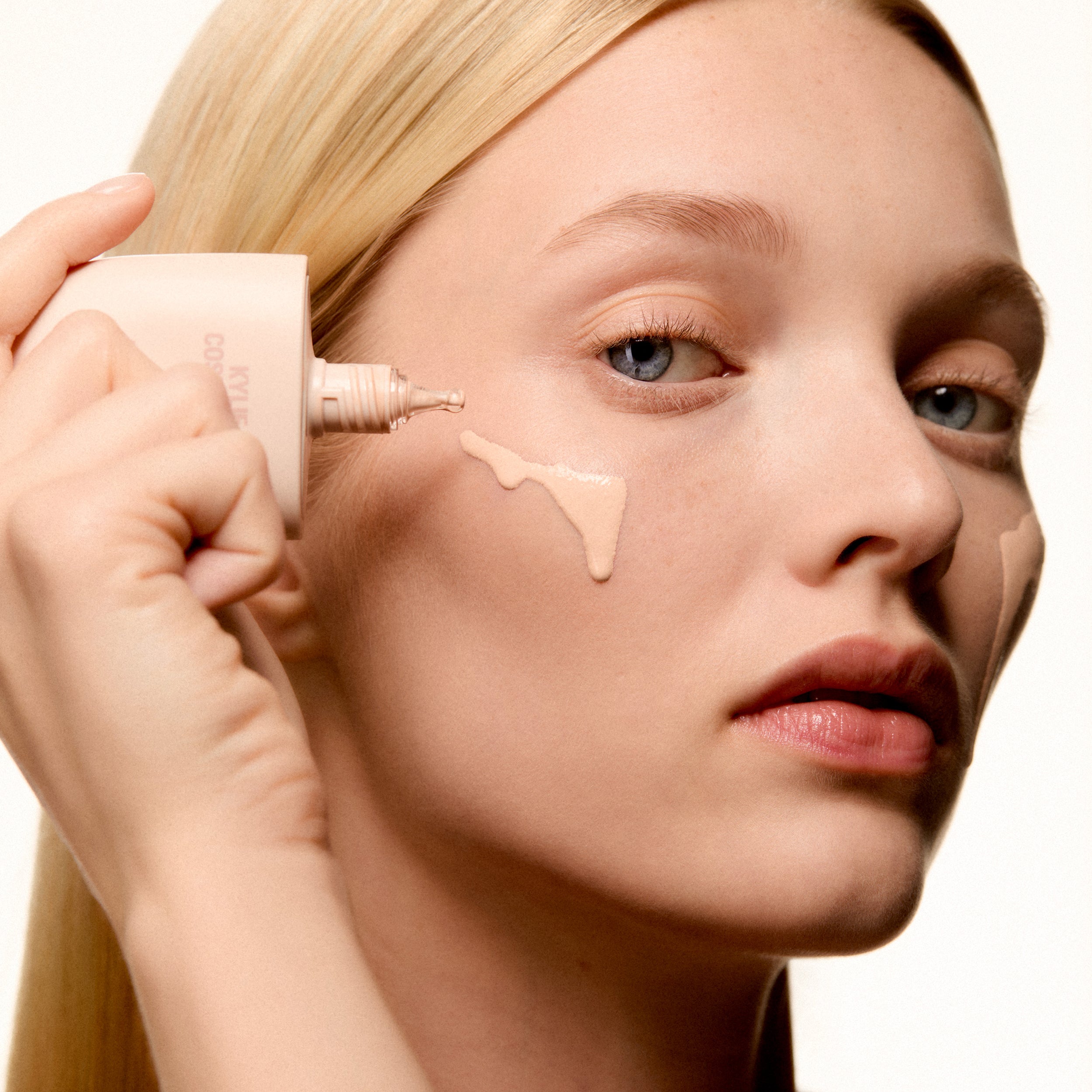 <Skin Tint Blurring Elixir & Brush Duo>|<KBUN127>